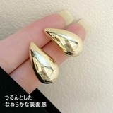 立体しずく型ピアス ゴールド シルバー | VICTORIA | 詳細画像6 