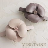 エナメル調カメリアバレッタ フラワー 立体 | VINGTAINE | 詳細画像1