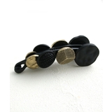 ブラック×ゴールドボタンバナナクリップ 大人っぽい カジュアル | VINGTAINE | 詳細画像4 