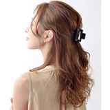 ブラック | スクエアカラーバンスクリップ ヘアクリップ エナメル調 | VINGTAINE