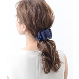 ネイビー | オーガンジーフリルバレッタ ヘアクリップ 大人カジュアル | VINGTAINE