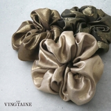 メタリック シュシュ ヘアアクセ | VINGTAINE | 詳細画像1 