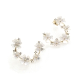 フラワーカーブピアス イヤリング 大人カジュアル | VINGTAINE | 詳細画像3