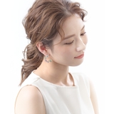 フラワーカーブピアス イヤリング 大人カジュアル | VINGTAINE | 詳細画像10