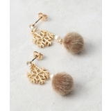 ライトベージュ(051) | 雪の結晶モチーフフロッキーピアス | grove