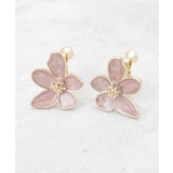 ピンクベージュ(053) | エポフラワーイヤリング | OPAQUE.CLIP