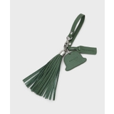 グリーン(024) | 【シュリンクレザー】ボーラーハットタッセルチャーム | TAKEO KIKUCHI