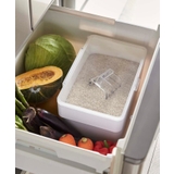 密閉シンク下米ビツ 5kg 計量カップ付 山崎実業 <tower タワー> | 212 KITCHEN STORE | 詳細画像6