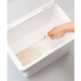 密閉シンク下米ビツ 5kg 計量カップ付 山崎実業 <tower タワー> | 212 KITCHEN STORE | 詳細画像8