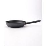 ミッドナイトフライパン 26cm ＜MEYER マイヤー＞ | 212 KITCHEN STORE | 詳細画像2 